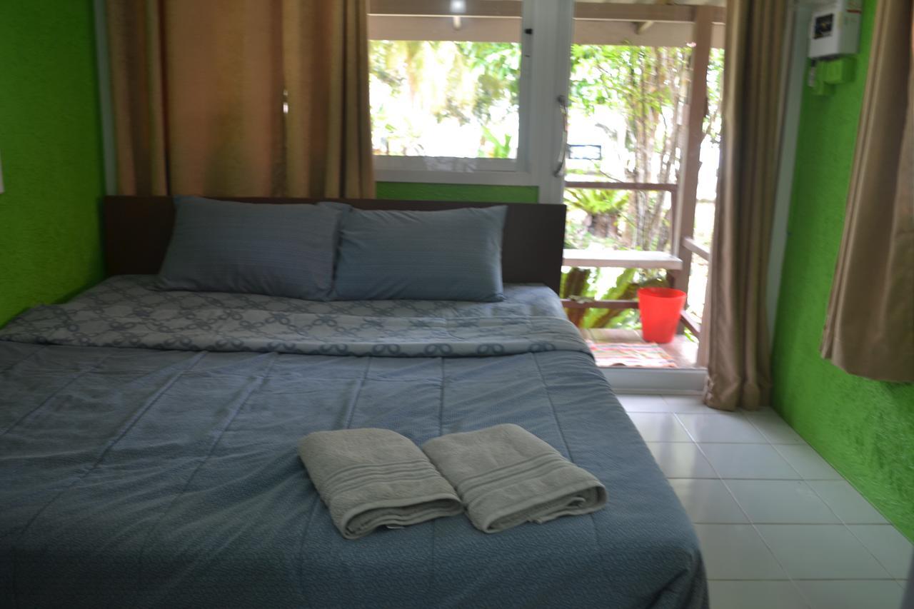 Baan Chid Talay Hotel Koh Chang Exterior photo