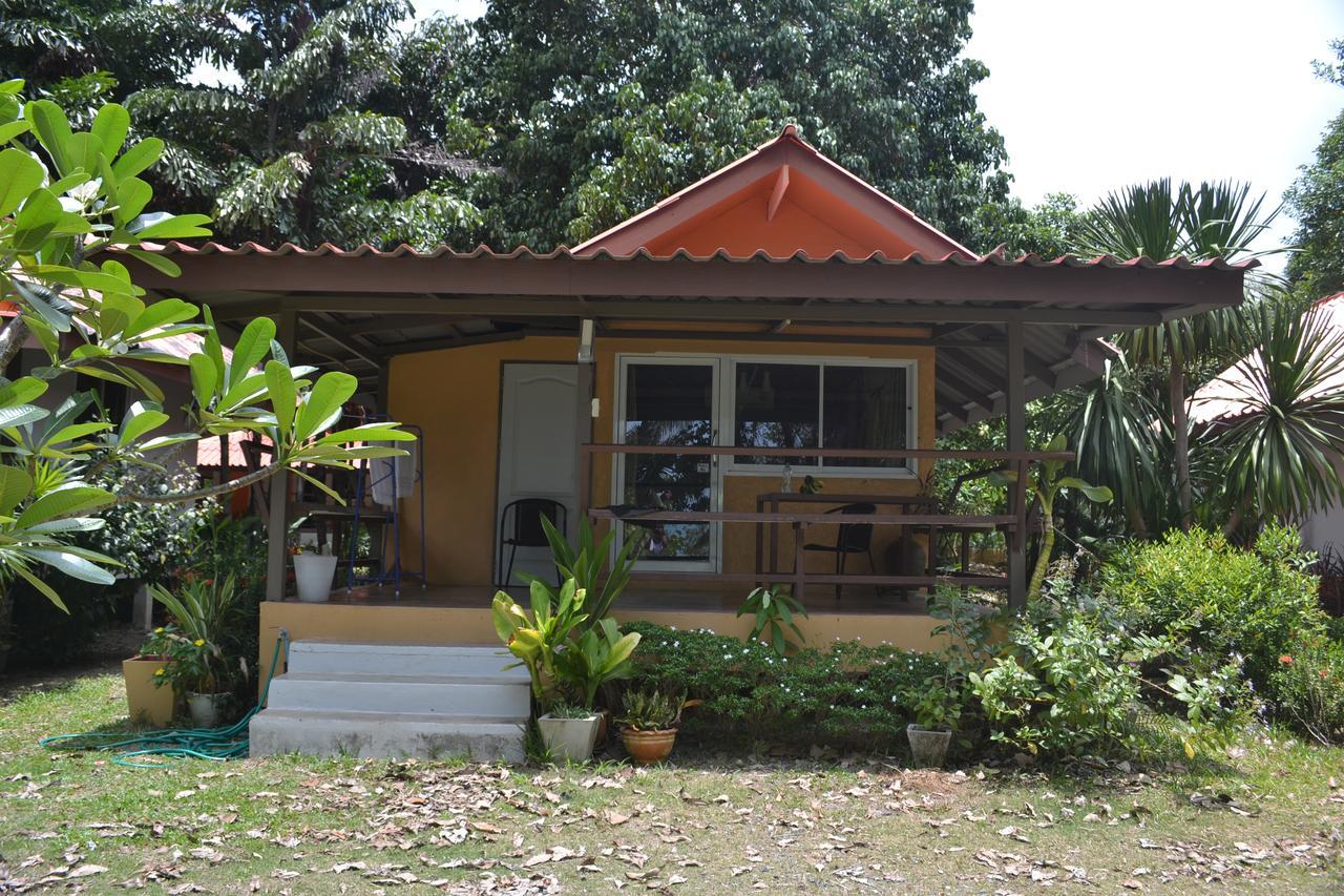 Baan Chid Talay Hotel Koh Chang Exterior photo