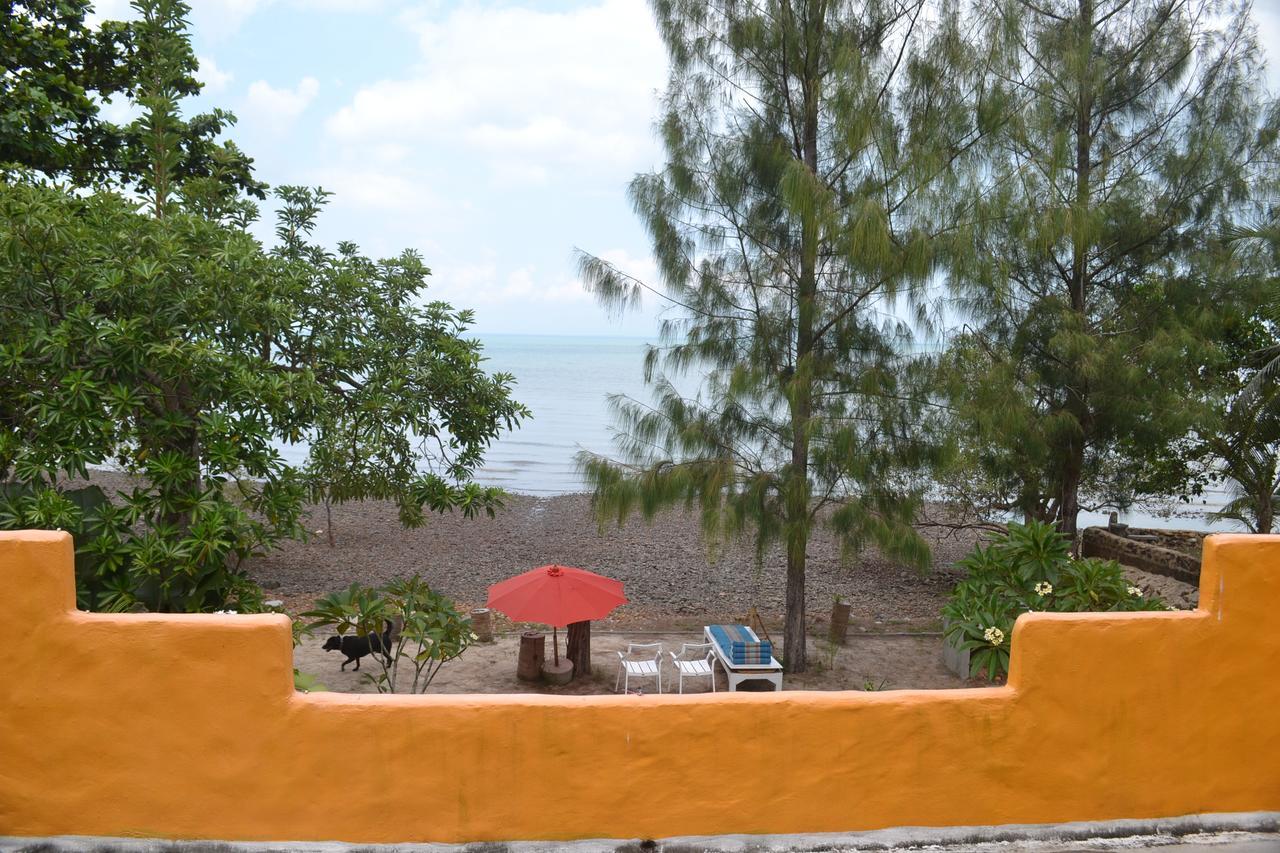 Baan Chid Talay Hotel Koh Chang Exterior photo