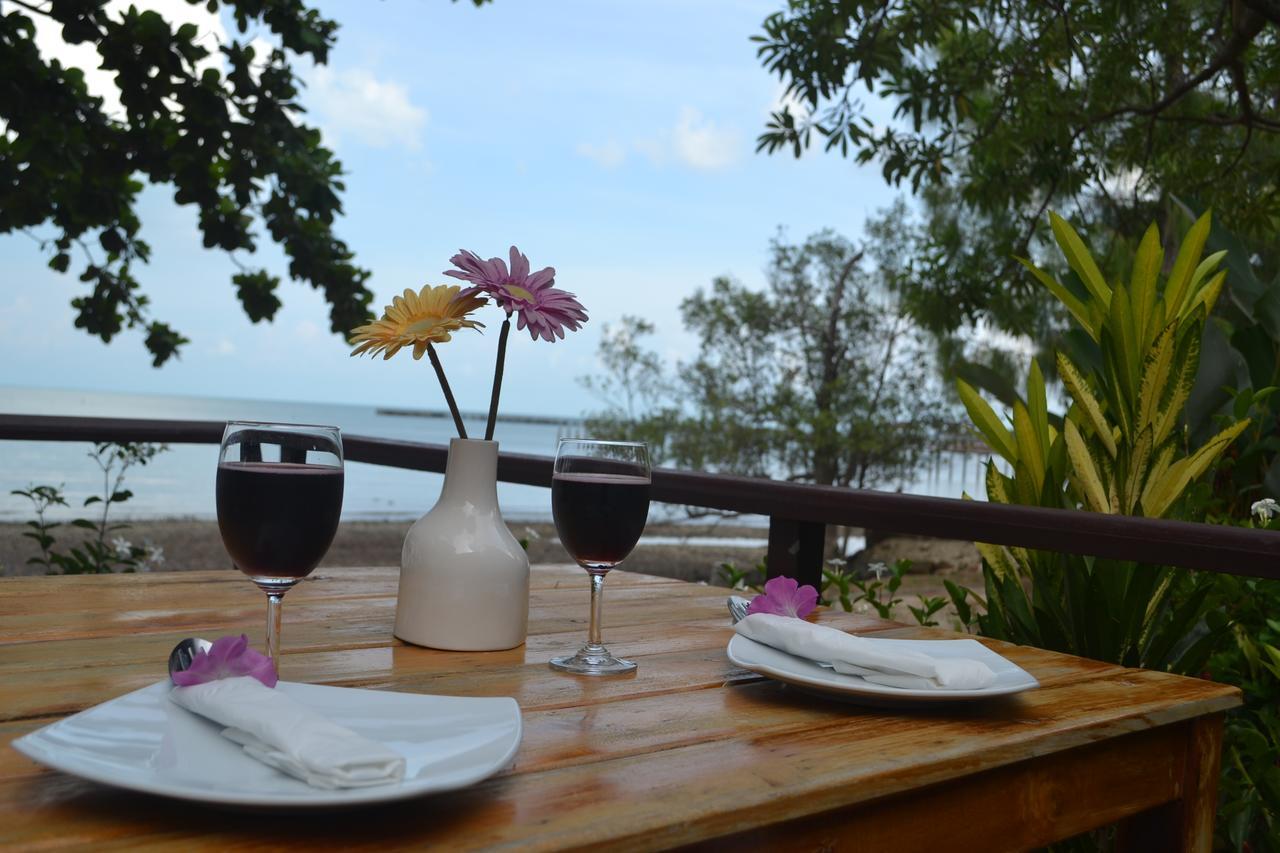 Baan Chid Talay Hotel Koh Chang Exterior photo