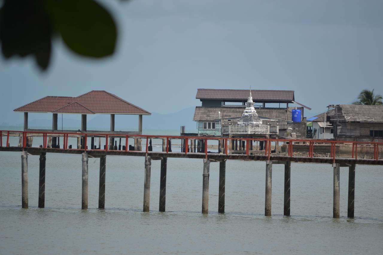 Baan Chid Talay Hotel Koh Chang Exterior photo