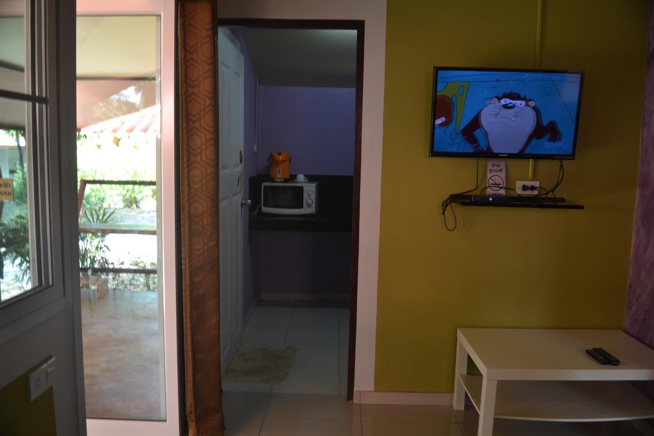Baan Chid Talay Hotel Koh Chang Exterior photo